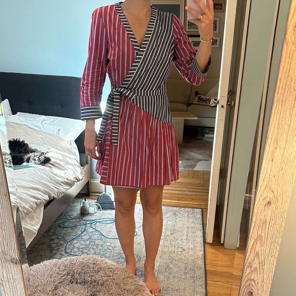 BCBGeneration Striped Blazer / Wrap Dress size M - Picture 2 of 9